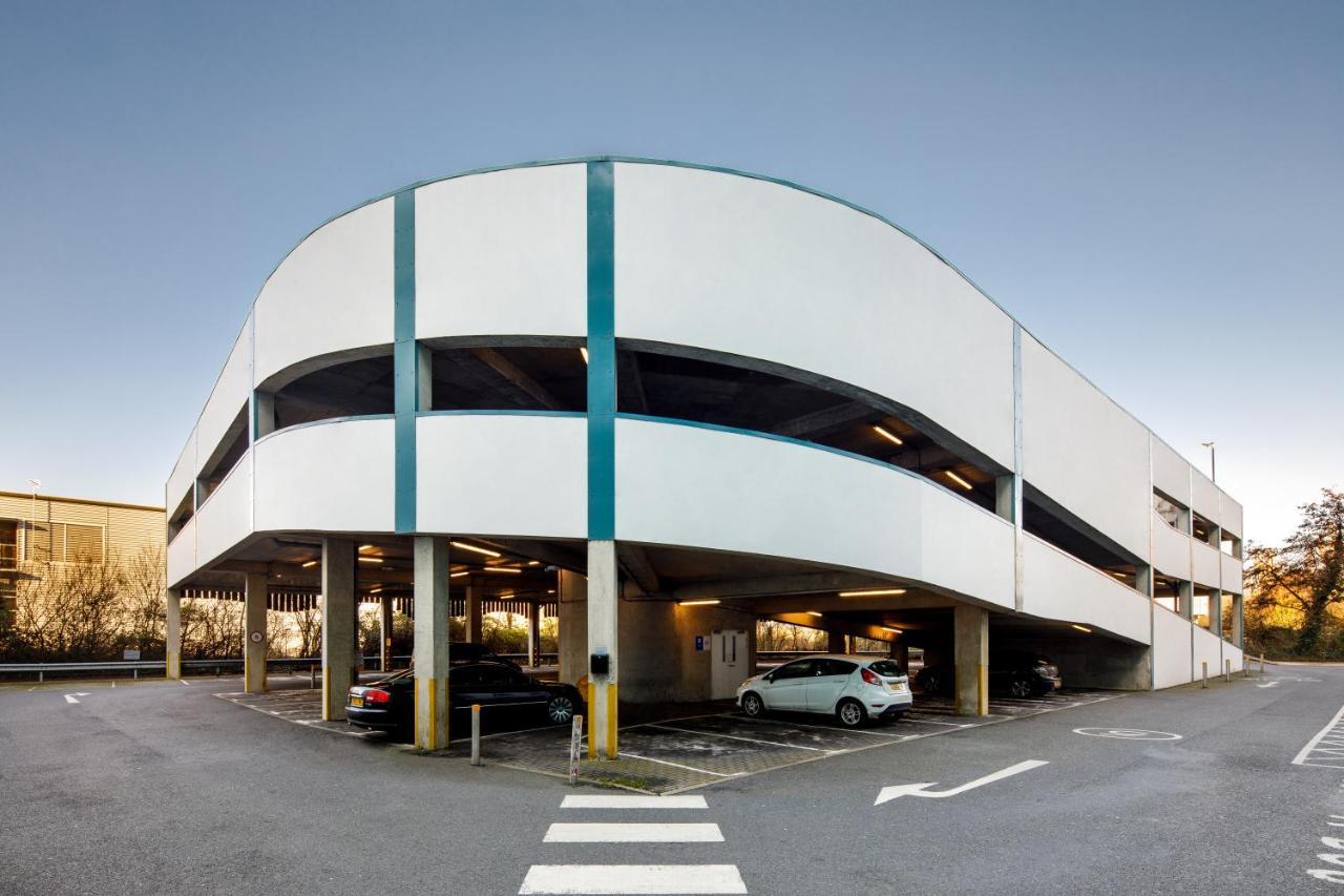 Ibis Budget London Heathrow Terminal 5 Hillingdon Eksteriør billede