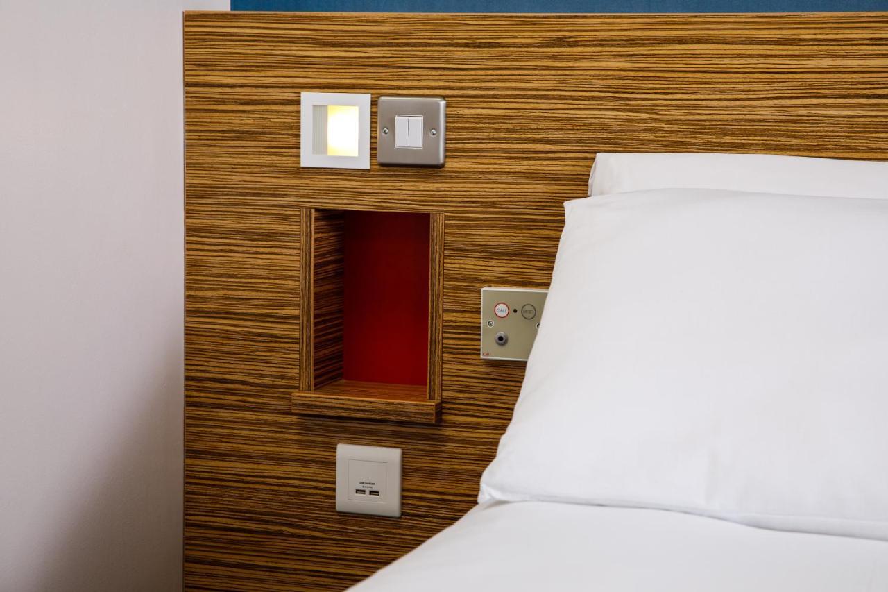 Ibis Budget London Heathrow Terminal 5 Hillingdon Eksteriør billede