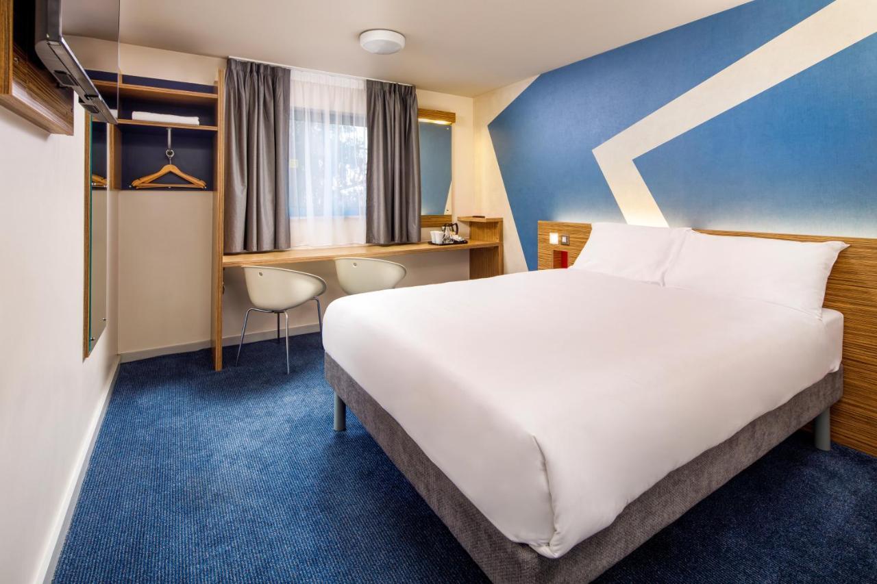 Ibis Budget London Heathrow Terminal 5 Hillingdon Eksteriør billede