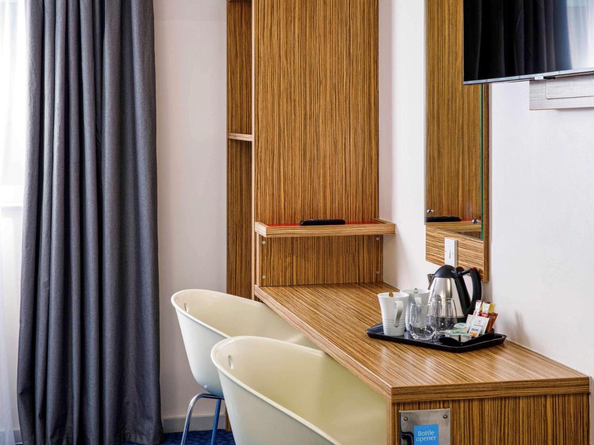 Ibis Budget London Heathrow Terminal 5 Hillingdon Eksteriør billede