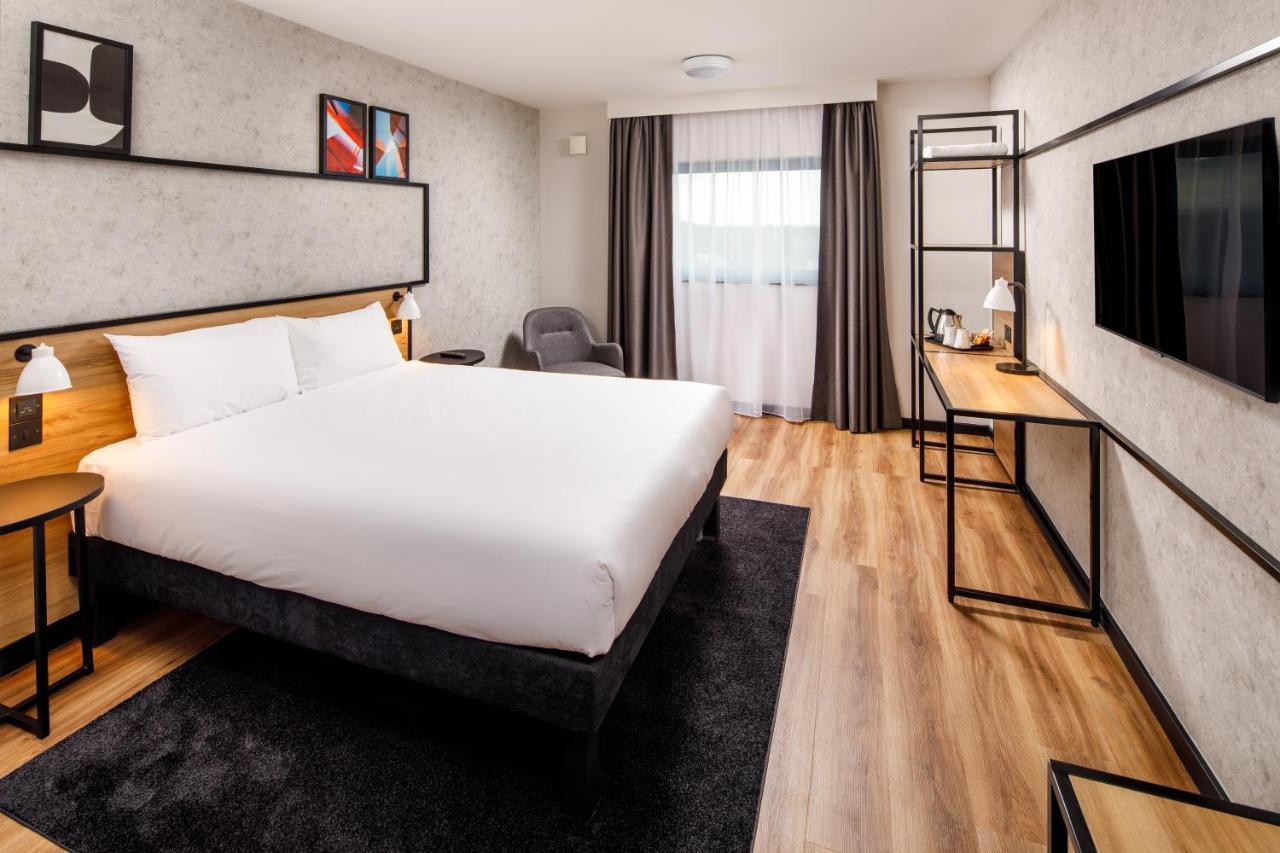 Ibis Budget London Heathrow Terminal 5 Hillingdon Eksteriør billede